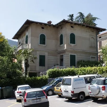 With A Parking Space Lovran, Opatija - 7693 Апартаменты Ловран